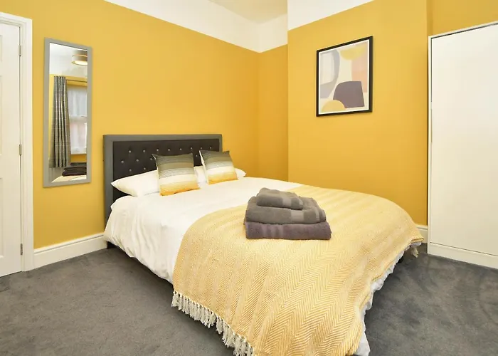 Find A Spacious And Stylish Escape In The City Centre At Sturgess House, Perfect For Longer Stays!